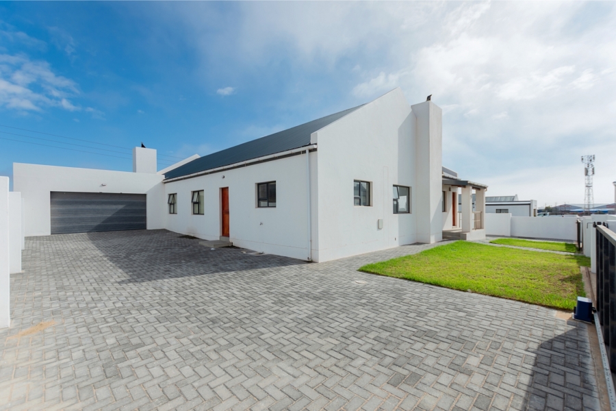 4 Bedroom Property for Sale in Harbour Heights Western Cape